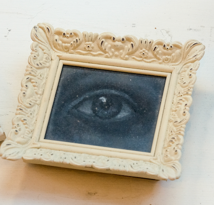 Eye B